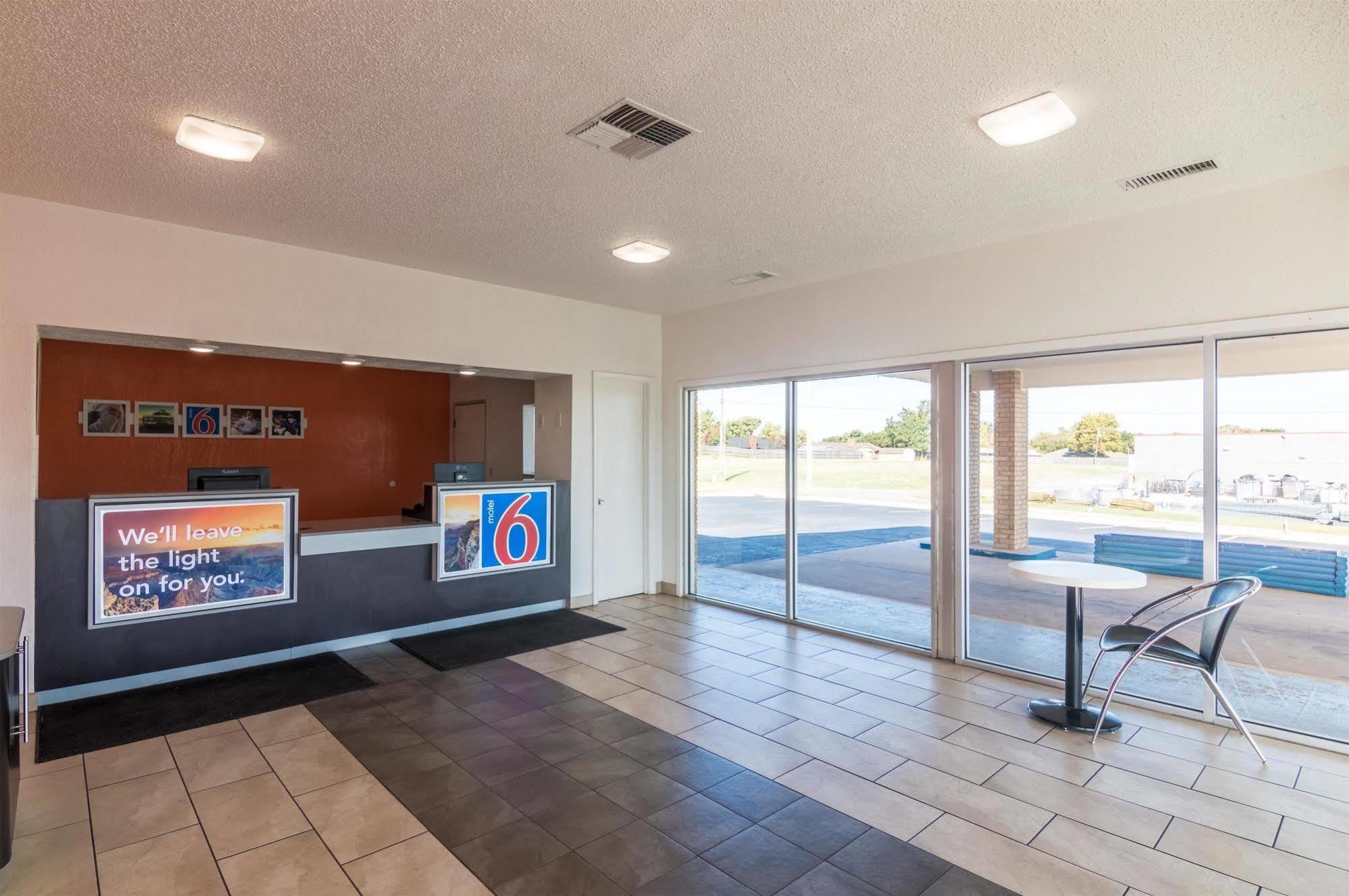 Motel 6-Clinton, Ok 외부 사진