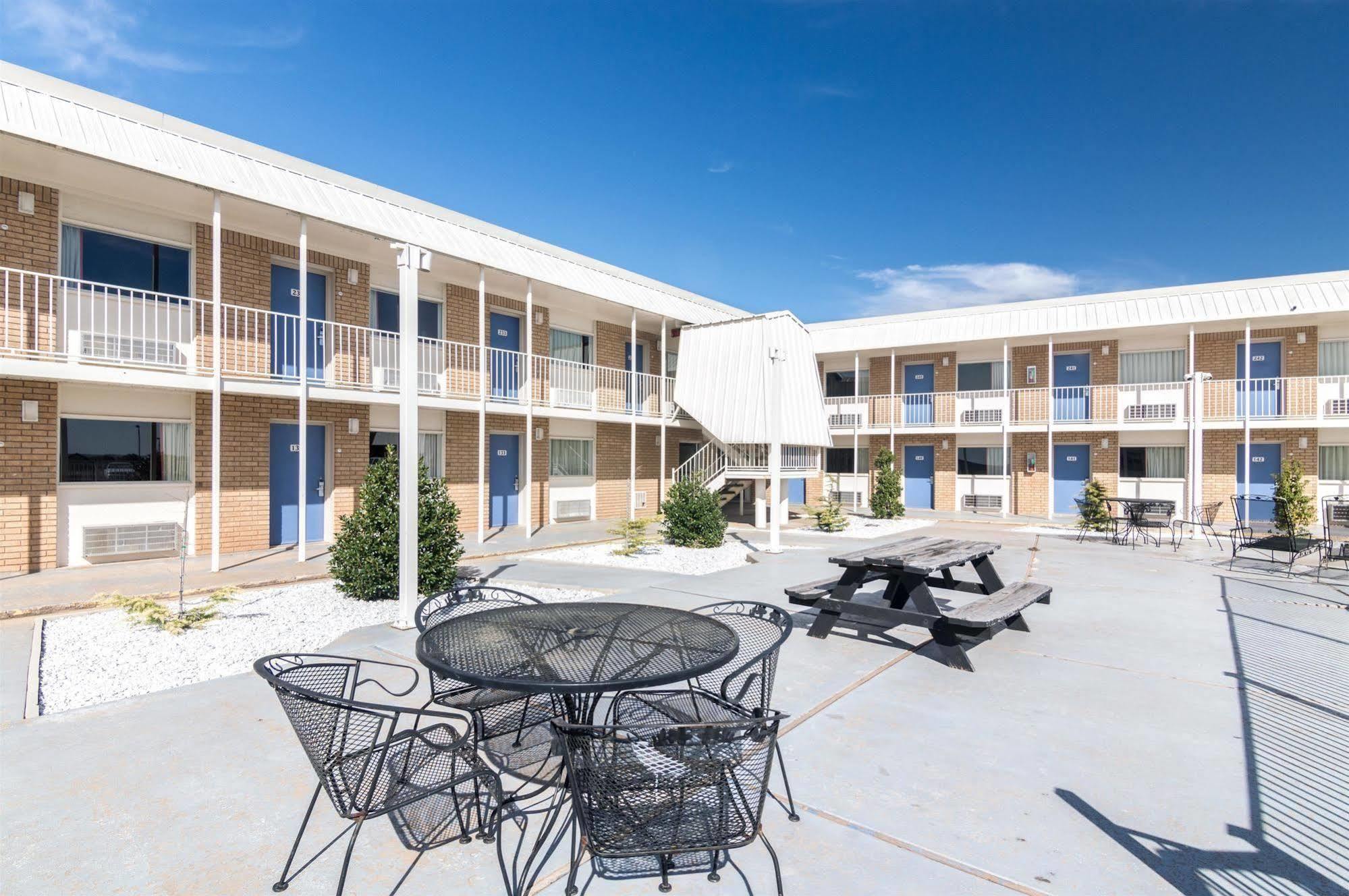 Motel 6-Clinton, Ok 외부 사진